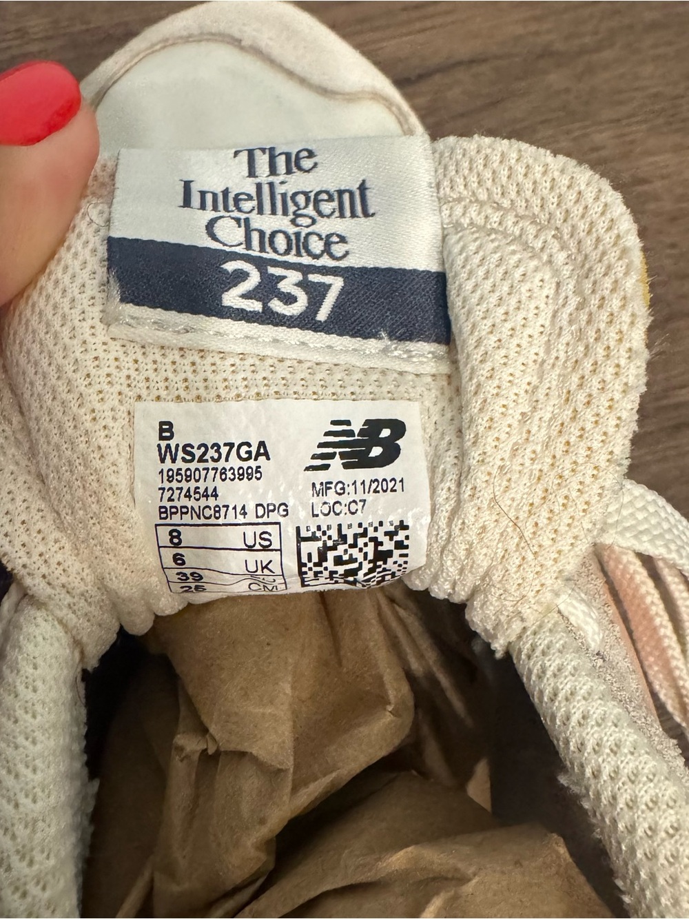 New Balance Cream and Pink Retro Runner Sneakers - Picture 5 of 5